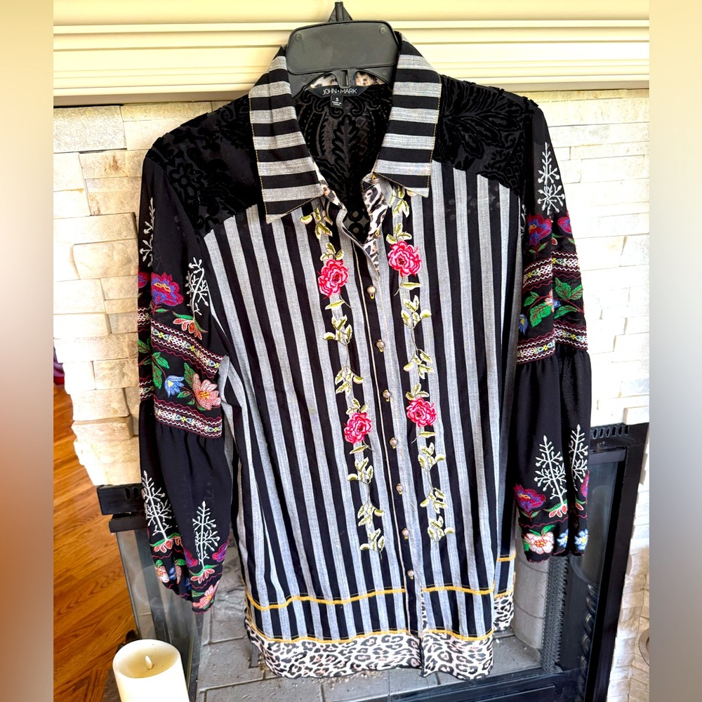 John Mark Black and Gray Striped Floral Embroidered Top Size Small - Medium